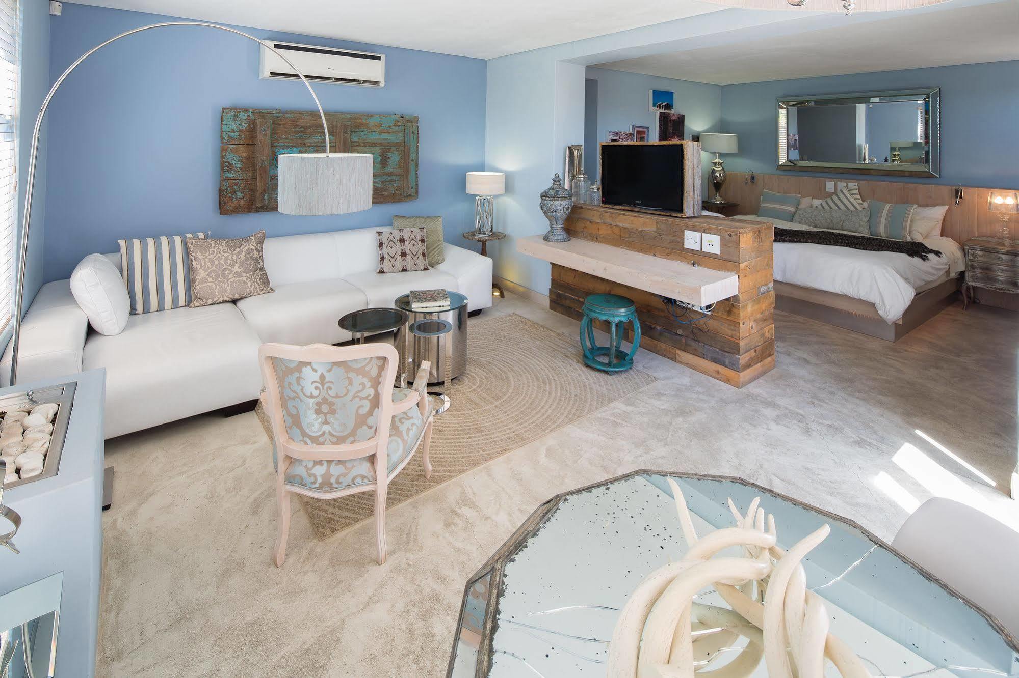 The Olive Exclusive All-Suite Hotel Windhoek Exterior photo